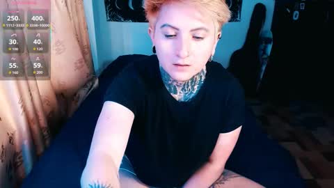 Snapshot of ftmblueyes chatting on November 4, 2025, 7:13 pm HEHIM online show from November 4, 2025, 7:13 pm