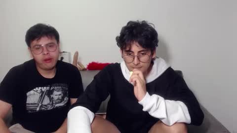 uwu online show from November 16, 2025, 3:45 am