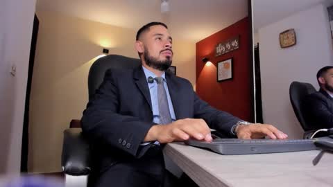 SERGIO THE SEX LAWYER online show from March 17, 2026, 3:33 am
