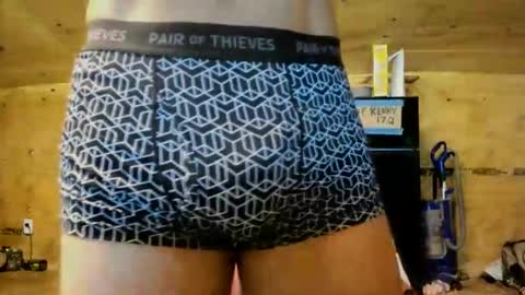 fuckeverythingx2 online show from May 6, 2026, 2:22 pm