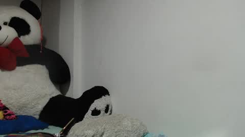 Mia and Gary  online show from February 15, 2025, 3:20 am