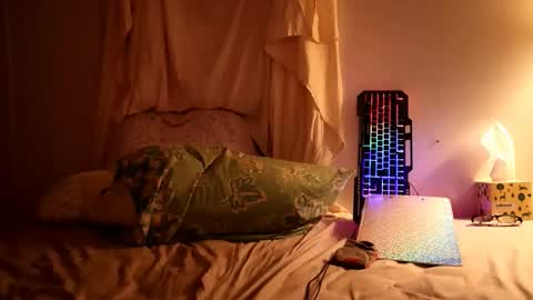 fuckmypussyplz1 online show from April 25, 2026, 9:45 am