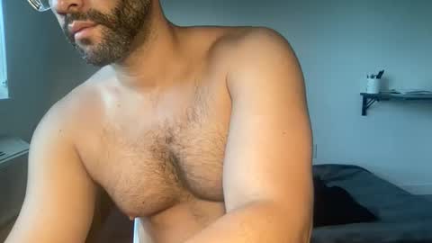 Muscle Bear Jock in Training online show from May 14, 2026, 8:26 pm