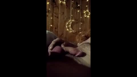 fukitol73 online show from April 8, 2026, 9:09 am