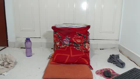 Snapshot of full_milo chatting on January 6, 2025, 10:15 pm Andres. online show from January 6, 2025, 10:15 pm