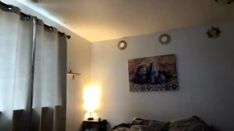 Linnys Palace online show from November 5, 2025, 7:25 pm