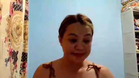 Snapshot of funluvnpinay4u chatting on June 20, 2026, 1:19 am MAE online show from June 20, 2026, 1:19 am