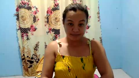 Snapshot of funluvnpinay4u chatting on July 3, 2026, 2:23 pm MAE online show from July 3, 2026, 2:23 pm