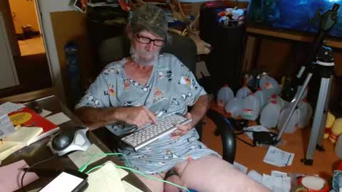 mike online show from October 25, 2025, 12:29 am