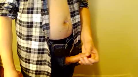 Snapshot of funstr8guy909 chatting on October 16, 2025, 1:28 am funstr8guy909 online show from October 16, 2025, 1:28 am