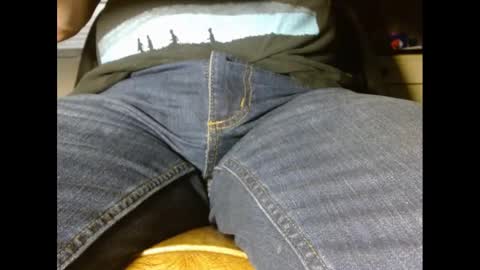 Snapshot of fuzzyblues chatting on December 7, 2024, 11:12 pm Fuzzy Blues online show from December 7, 2024, 11:12 pm