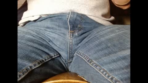 Snapshot of fuzzyblues chatting on January 3, 2025, 8:54 pm Fuzzy Blues online show from January 3, 2025, 8:54 pm