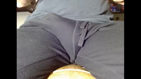 Snapshot of fuzzyblues chatting on February 7, 2025, 8:53 pm Fuzzy Blues online show from February 7, 2025, 8:53 pm