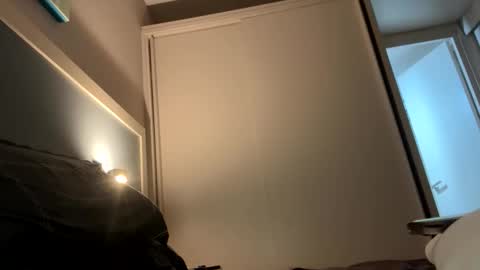 fvmendoza online show from December 15, 2025, 6:17 am