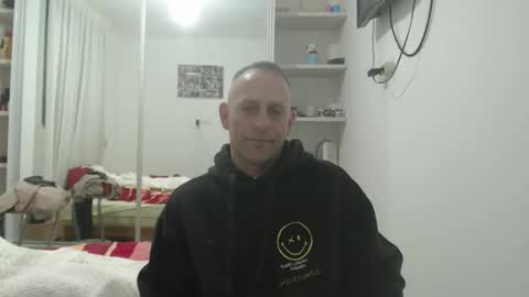 Snapshot of g10303 chatting on February 18, 2026, 11:33 pm g103031910303 online show from February 18, 2026, 11:33 pm