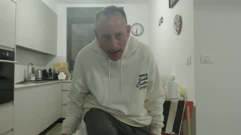 Snapshot of g10303 chatting on March 1, 2026, 4:36 am g103031910303 online show from March 1, 2026, 4:36 am