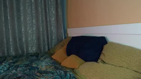 Snapshot of g1vememoney chatting on October 21, 2025, 6:41 pm Ian online show from October 21, 2025, 6:41 pm