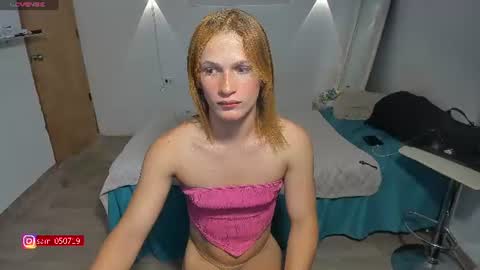 Snapshot of g_obedient_boy chatting on July 10, 2026, 1:14 pm g_obedient_boy online show from July 10, 2026, 1:14 pm