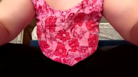 gaaby  online show from November 13, 2025, 9:47 pm