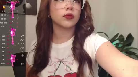 Snapshot of gabb__yy chatting on February 4, 2025, 11:49 pm online show from February 4, 2025, 11:49 pm