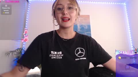 Snapshot of gabb_rioss chatting on January 6, 2025, 4:34 pm Gabriela online show from January 6, 2025, 4:34 pm