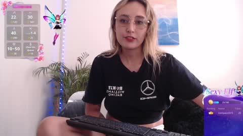 Snapshot of gabb_rioss chatting on January 24, 2025, 7:49 pm Gabriela online show from January 24, 2025, 7:49 pm