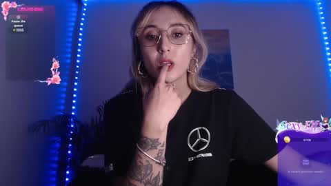 Snapshot of gabb_rioss chatting on February 5, 2025, 11:06 pm Gabriela online show from February 5, 2025, 11:06 pm