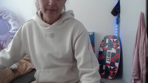 Gabriela online show from March 24, 2026, 5:18 pm