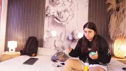 Gabby And Dominic online show from July 16, 2026, 12:44 pm