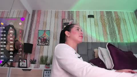 Gabriela  online show from December 4, 2024, 3:15 am