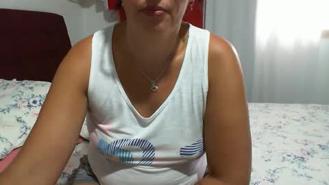 gaby  layla online show from January 12, 2026, 7:41 pm