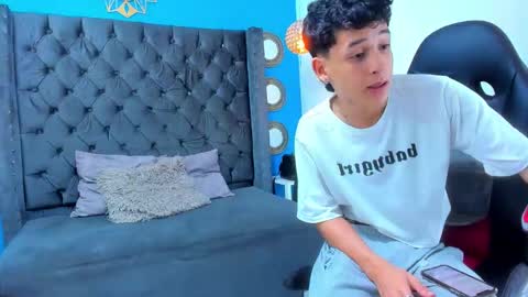 Snapshot of gabito_shellby chatting on October 27, 2025, 5:33 am gabito_shellby online show from October 27, 2025, 5:33 am