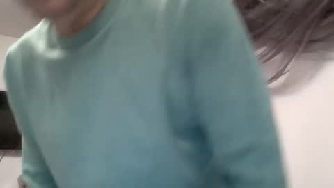 gabriel9_2003 online show from January 12, 2026, 8:25 pm