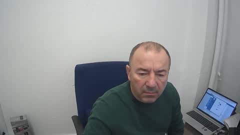 gabriel9_2003 online show from April 1, 2026, 11:00 am