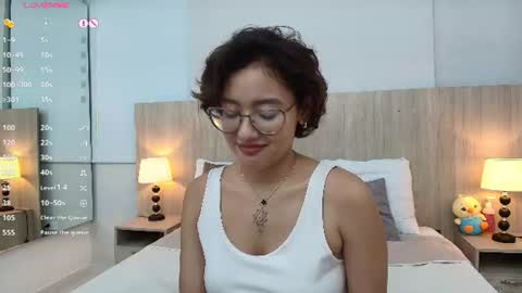 Snapshot of gabriela_vargas chatting on July 7, 2026, 6:47 am Gabriela Vargas online show from July 7, 2026, 6:47 am