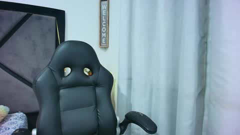 GABRIELA online show from September 14, 2025, 3:33 pm