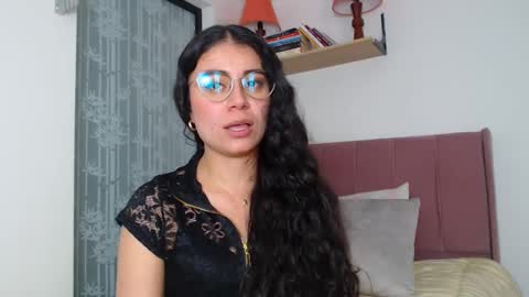 GabrielaRossa online show from February 3, 2025, 7:21 pm