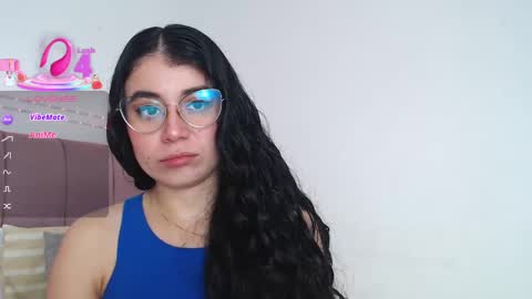 GabrielaRossa online show from November 11, 2025, 2:28 pm