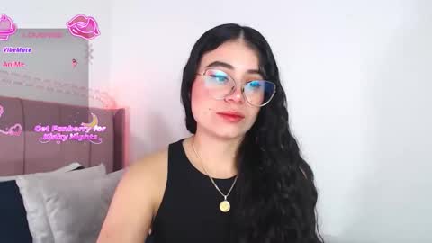 GabrielaRossa online show from December 16, 2025, 2:11 pm