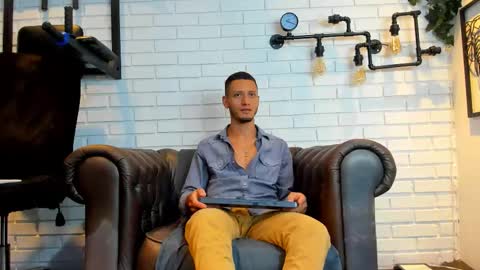 Snapshot of gabrieldraven chatting on September 30, 2025, 7:30 pm gabrieldraven online show from September 30, 2025, 7:30 pm