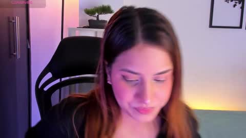 Snapshot of gabriella__tom chatting on September 26, 2025, 9:35 am Gabriella online show from September 26, 2025, 9:35 am