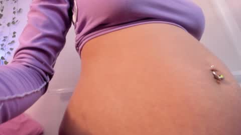 Snapshot of gabrielle_steele chatting on December 20, 2024, 7:17 pm online show from December 20, 2024, 7:17 pm