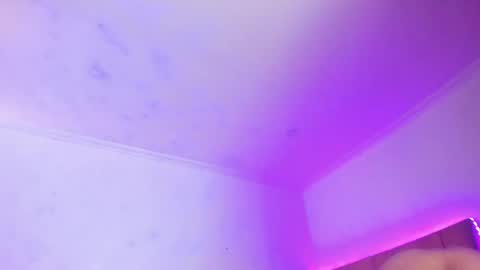 Snapshot of gabrielle_steele chatting on November 6, 2025, 6:42 pm online show from November 6, 2025, 6:42 pm