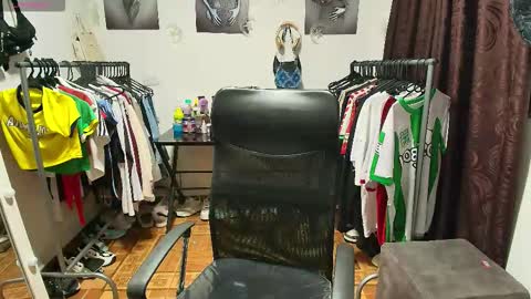 Snapshot of gaby_dams9 chatting on February 22, 2026, 7:08 am GABY online show from February 22, 2026, 7:08 am