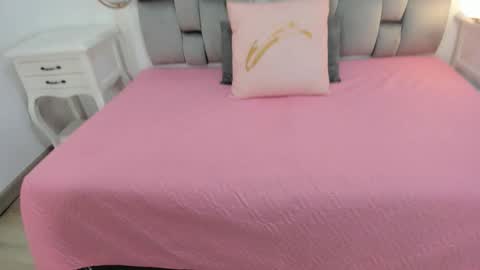 GABRIELA  online show from December 16, 2025, 11:37 am