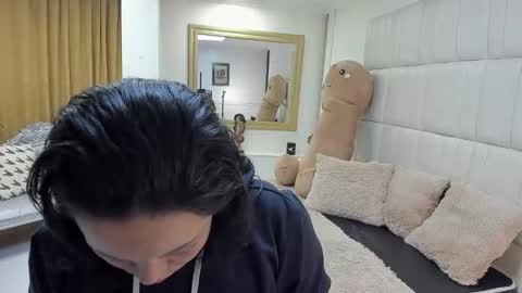 gabriela online show from December 17, 2025, 11:38 am