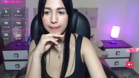 Snapshot of gabyy_cute_ chatting on November 26, 2025, 1:17 am GABYlIndependent model online show from November 26, 2025, 1:17 am