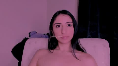 gabyye capprins online show from April 11, 2026, 7:45 am