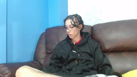 Snapshot of gadiel_sex chatting on February 8, 2025, 5:39 pm gadiel_sex online show from February 8, 2025, 5:39 pm