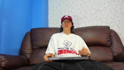 Snapshot of gadiel_sex chatting on March 10, 2025, 1:21 pm gadiel_sex online show from March 10, 2025, 1:21 pm